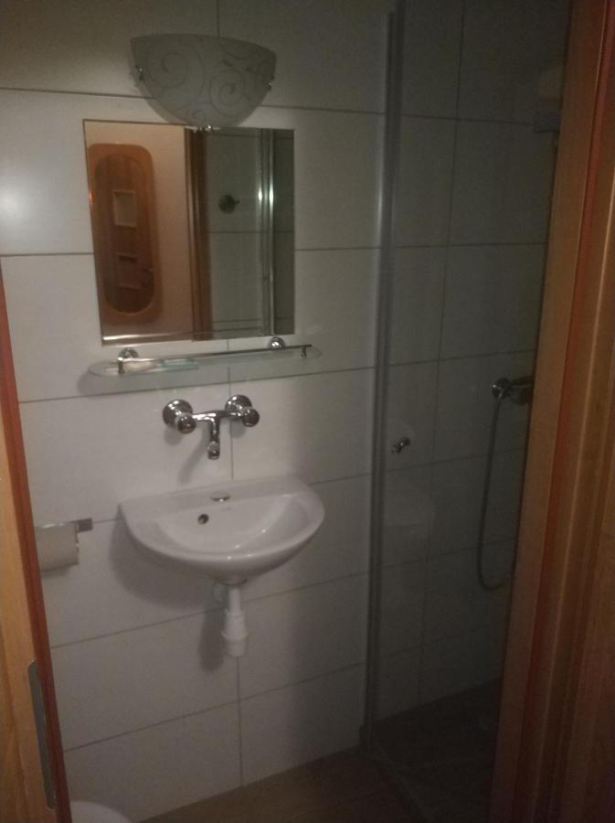 Hotel Mark Marki  Ngoại thất bức ảnh